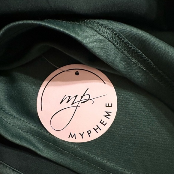 GREEN NIGHT DRESS - Picture 6 of 6